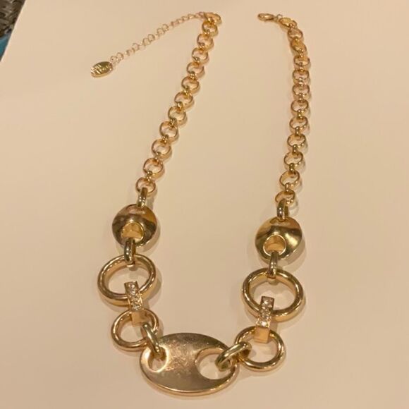 Heavy chain necklace    - Picture 2 of 4